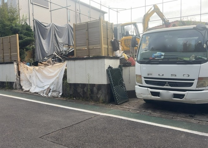 人が暮らすうえで日光は大切な要素となります。日当たりの良さは譲れないポイントですね。併せて近くに大きな建築物の建築予定がないか、あるいはそれが可能な土地が近くにないか事前に確認することもお勧めします。