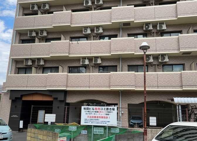 眺望の良さを楽しめるダイニングキッチンで家族団らんの時間を過ごしてはいかがでしょうか。バルコニーから見える景色を家族で眺める時間は、時間が経つのを忘れてしまいそうですね。是非、現地を見に行きましょう！