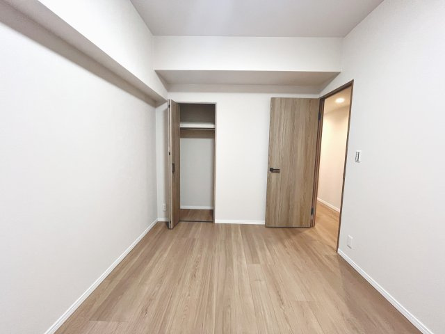 使い勝手のいい洋室です