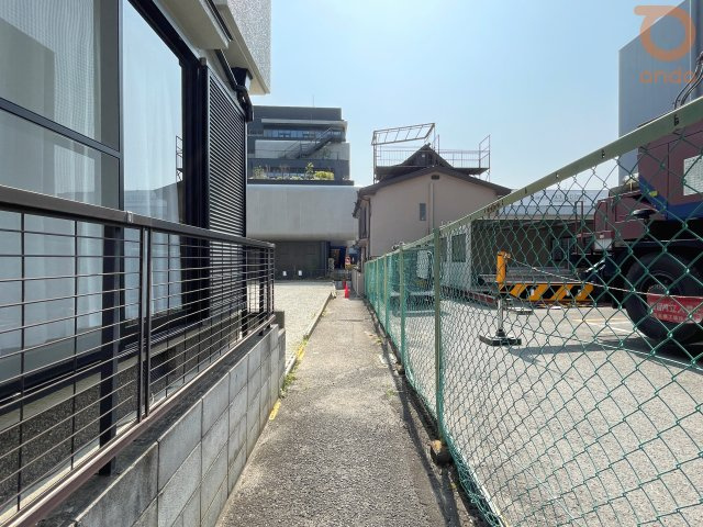 【南西側　通路部分】　是非一度現地にご見学ください！