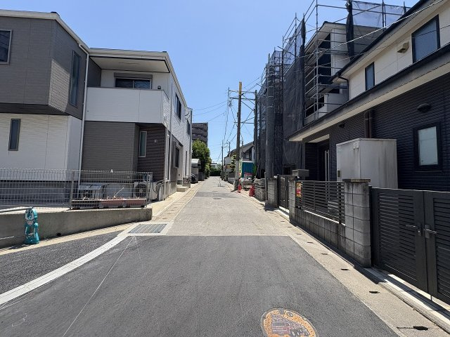 現地写真。前面道路です。