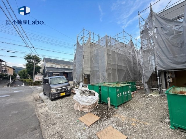 1号棟は2方向の道路に面しておりますので、解放感があります！