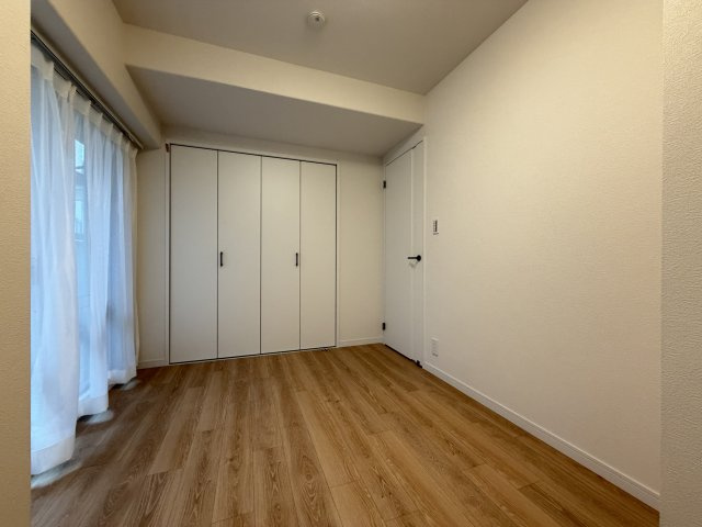 どんなデザインでも調和しやすく、自分らしい空間づくりが楽しめます。　