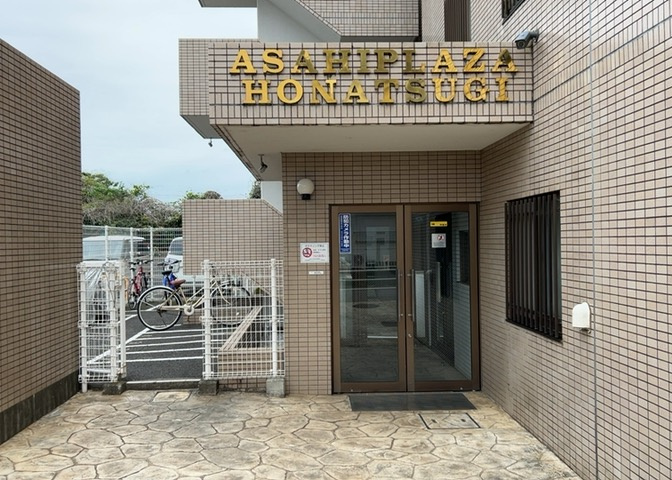 マンションのエントランスには、もともと風よけや防犯の役割がありますが、マンションによって宅配ボックスなどの設備が備わっている所もあります。日々の生活をイメージしながら生活しやすさをチェックしましょう。