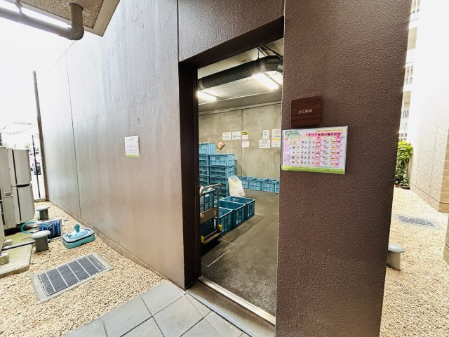 24時間ゴミ出し可能♪忙しいご家族には嬉しい設備です！