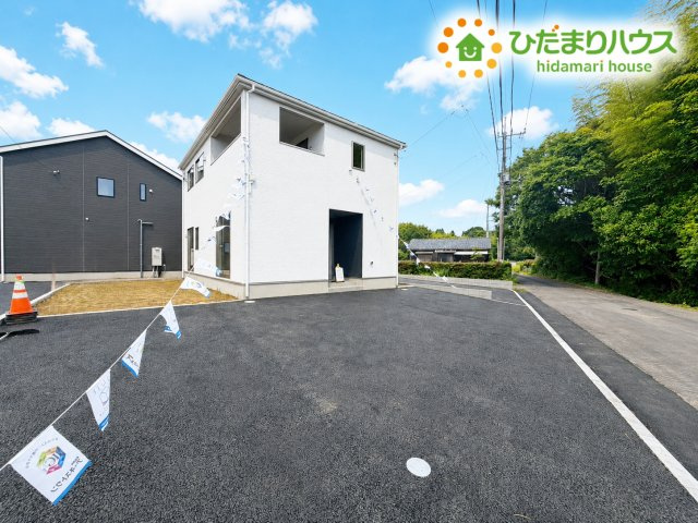 マイホームなら駐車場代がかかりません。しかも、自宅の駐車場で洗車ができます！今までコイン洗車に行っていた手間も省けて、節約にもつながります(^^♪