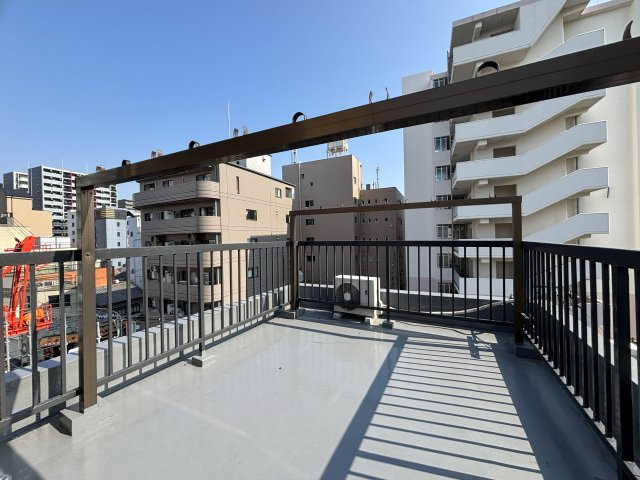 ☆屋上バルコニー！防水工事歴有