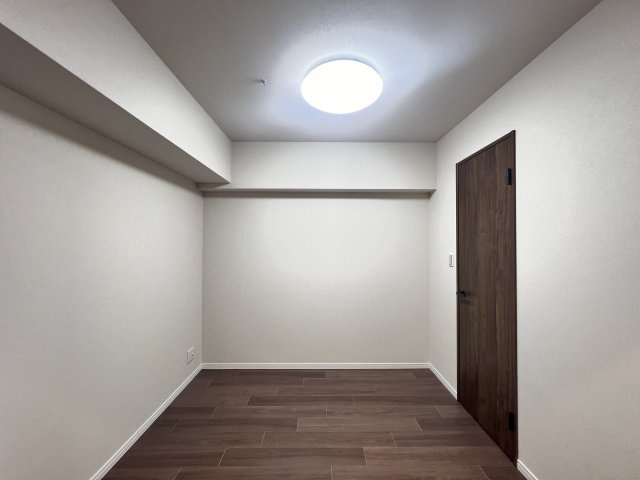 明るい洋室です
