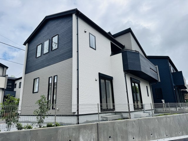 ～小宮駅徒歩15分　太陽光パネル搭載　控除や減税で優遇の長期優良住宅～