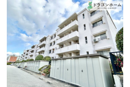 西城住宅　1号棟の外観