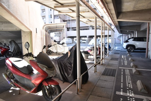 駐車場・バイク置き場