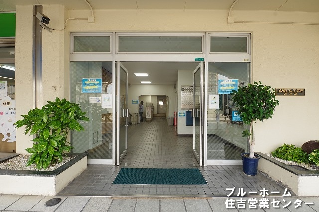 重厚感のあるエントランスです！