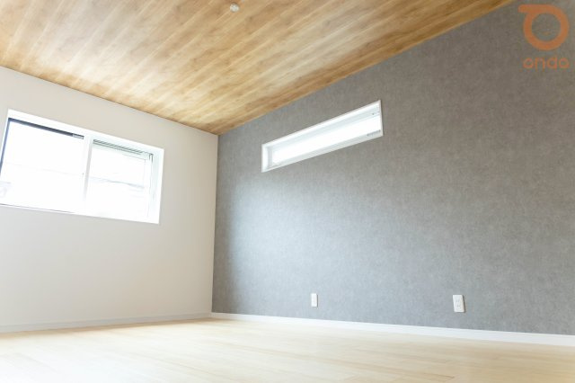 【ondo建物プラン例/洋室】　落ち着いた雰囲気の洋室は、主寝室としておすすめです。ベッドを配置してもゆとりがあり、心安らぐプライベート空間を演出します。