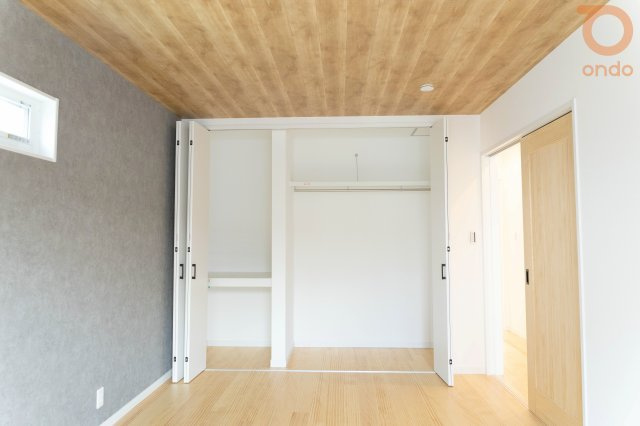 【ondo建物プラン例/収納】　洋室には使い勝手の良いクローゼットを設置。衣類をまとめて収納でき、空間をすっきり保てます。