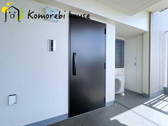 落ち着いた玄関です