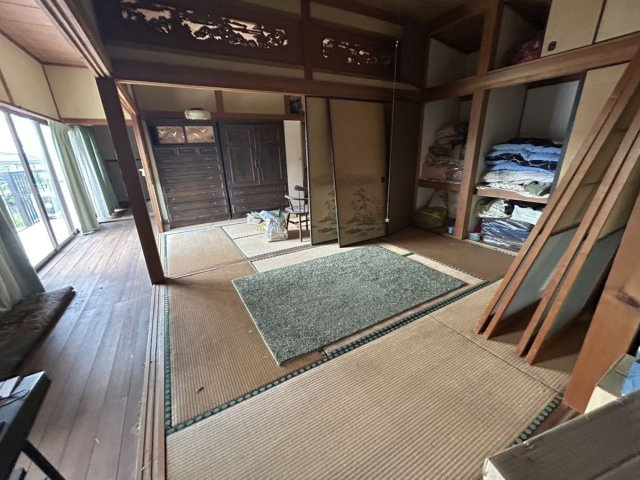 2階の続き間です。とても広い住宅です。
