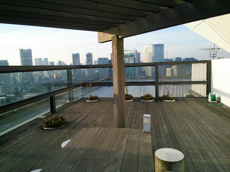 屋上スカイデッキ