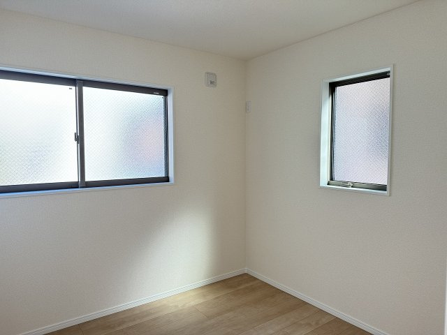 ～2階4.5帖のサービスルーム～