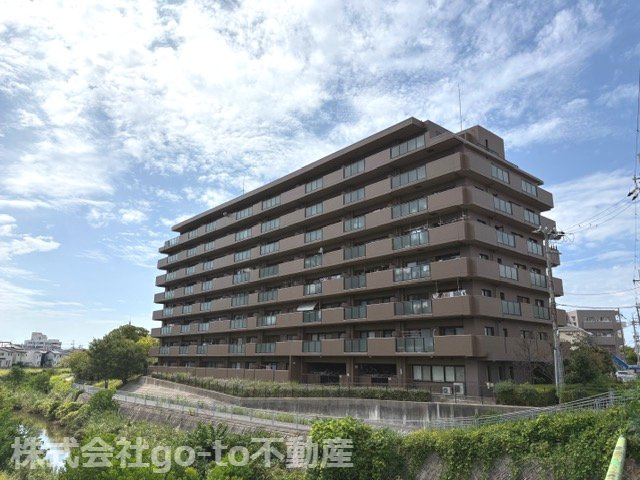 外観：328000683171