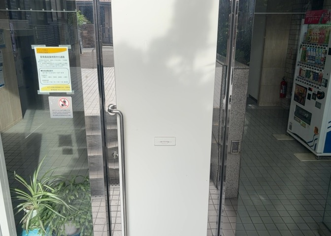 当然のことではありますが、オートロックやセンサーライト、ホームセキュリティーなどの防犯設備があれば、小さいお子様がいるご家庭も安心ですよね！まず物件購入の際は、防犯設備もチェックするようにしましょう。