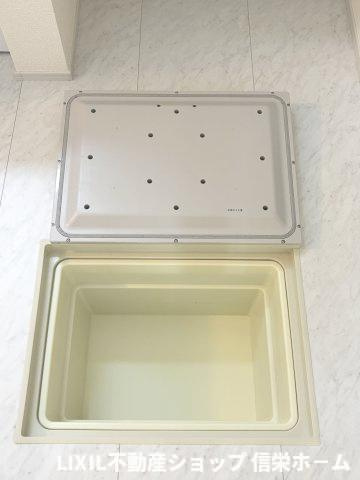 洗面所　床下収納