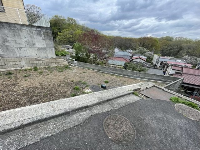 最寄り駅が近いなどの交通アクセスが良い土地だと暮らしやすいですよね。通勤・通学の観点から土地を選ぶことも大切です！自身や家族のライフワークからあったの物件を探しましょう！当社営業がお力になります！