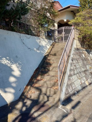 東側幅員　約6ｍに接道