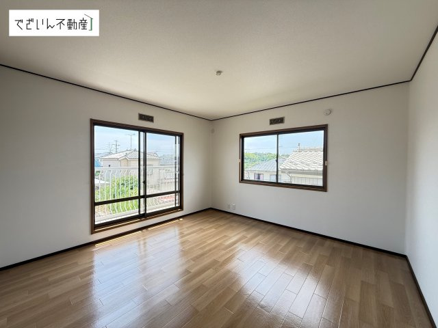 現地(2026年7月撮影)　8.5帖洋室