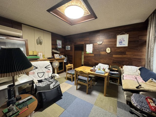 使い勝手のいい洋室です
