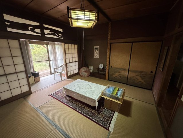 日本らしい落ち着いた雰囲気の和室です