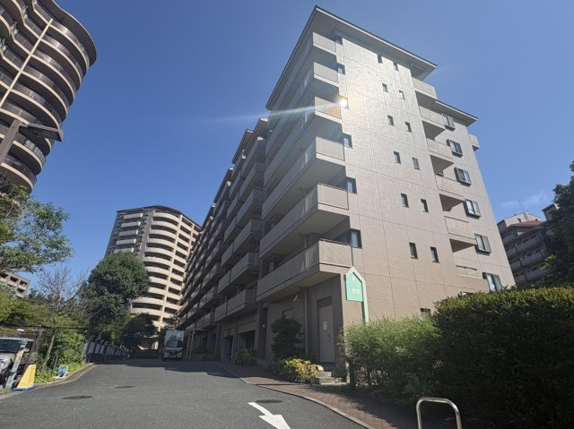 鉄筋コンクリート造9階建て