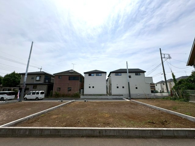 全4区画・自由設計で夢のマイホームはいかがでしょうか！花田小学校まで徒歩2分(約160ｍ)・中央中学校まで徒歩15分（約1200ｍ）！