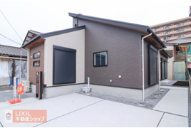 ブルーミングガーデン宇都宮市花房3丁目2期　1号棟の外観