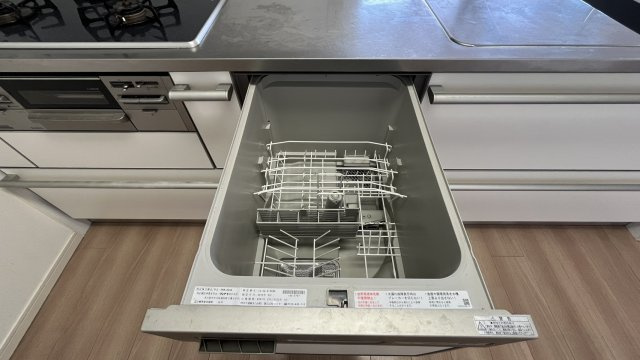ビルトイン食洗機あります。