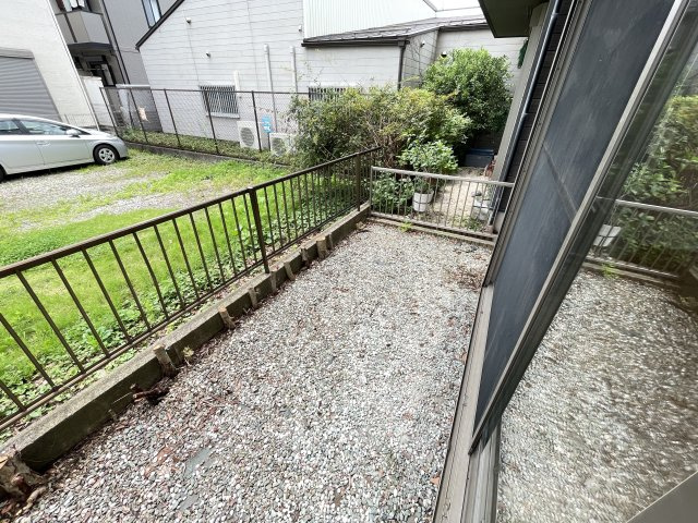 お子さまを見守りながら安全に遊べる空間にも。