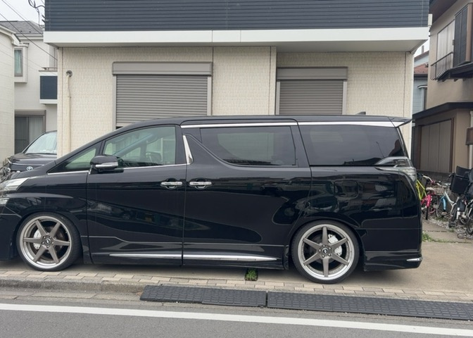 リビングの間取りの種類は大きくわけてリビングとダイニングが別になっているタイプ、リビングダイニング一体型です。どちらも一長一短ですので、家を選ぶ時はその両面をチェックして決めるようにしましょう。