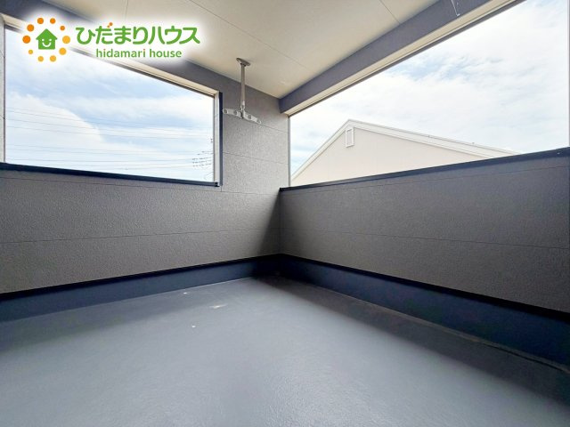 雨の日でも安心なインナーバルコニーなら、外出時もお洗濯物が濡れる心配をしなくてすみますね♪