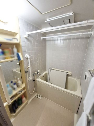浴室暖房乾燥付き、丁寧にお使いです