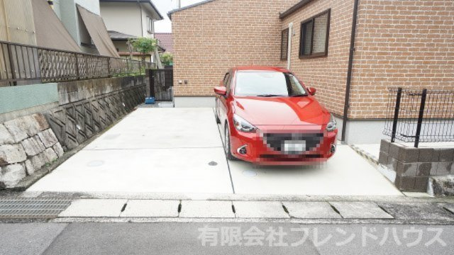 ☆車2台が並列駐車できます！