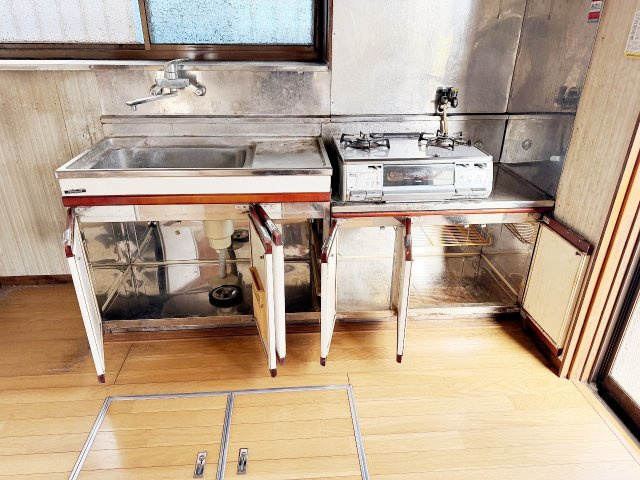 シンク下収納にもキッチン用品など多く入ります！