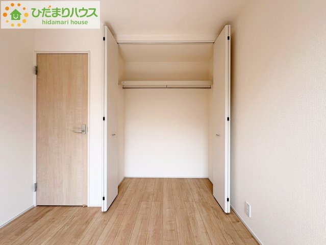 洋室B　収納