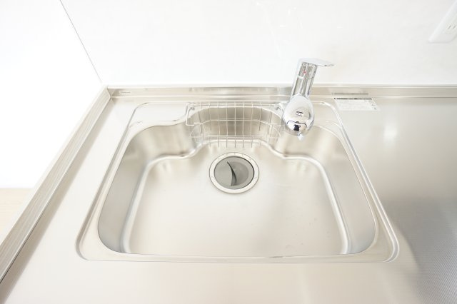 水栓一体型浄水器付き♪ボタン一つですぐに美味しいお水を飲むことができます♪