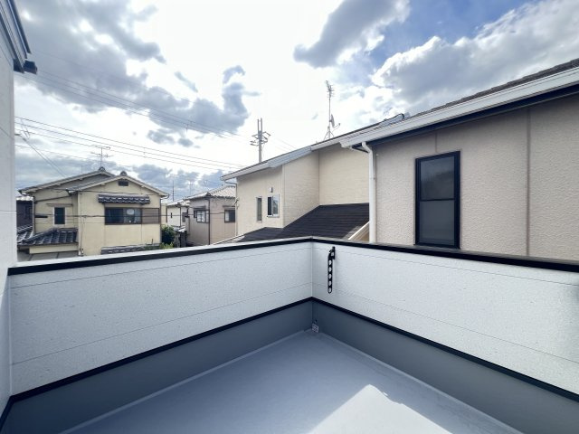 広々としたバルコニーです