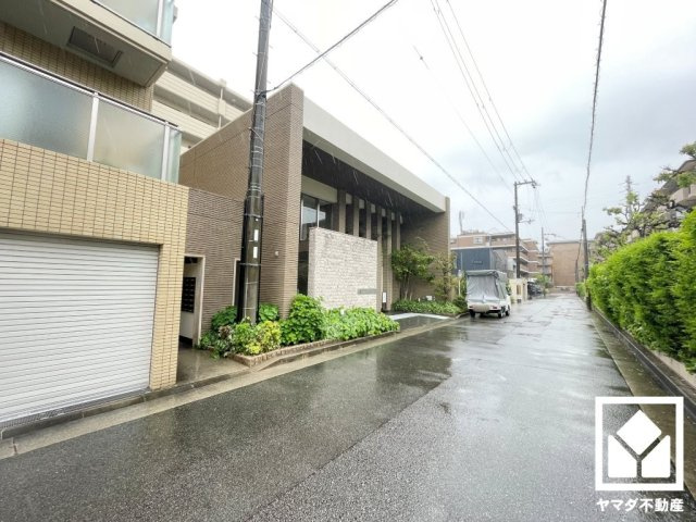LD床暖房付きで、寒い冬でも足元ポカポカ。ホコリを巻き上げないのでお子様のいるご家庭にもおすすめです。エアコンの風が苦手な方や、アレルギー体質の方も快適にお住まいいただけます。