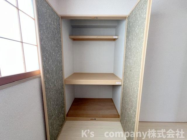 和室5.2帖の押入れ収納◇