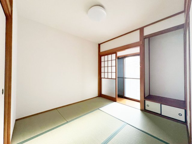 和室約4.5帖！縁側付きのお部屋です♪