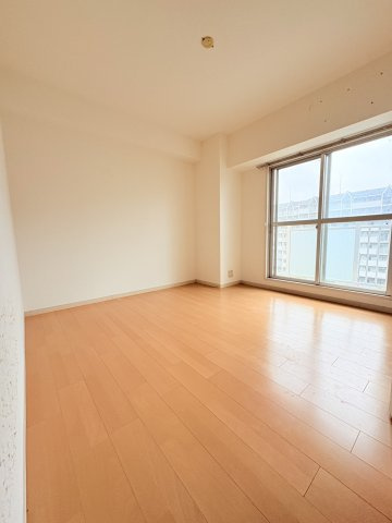 ゆったりした洋室です