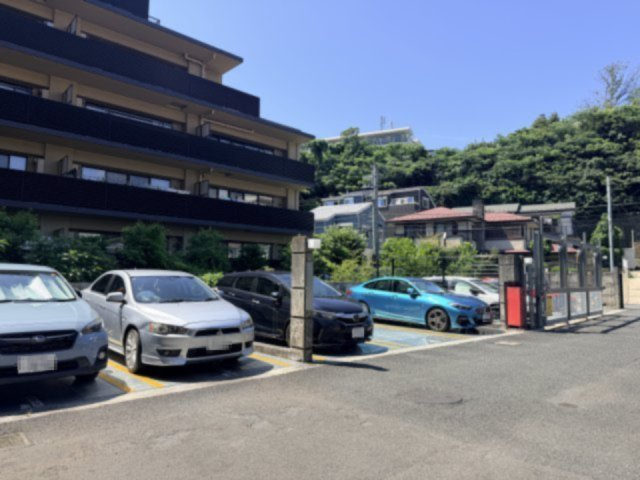 敷地内駐車場　空確認中