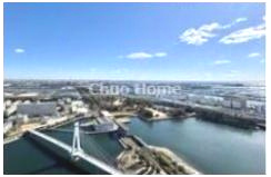 手を伸ばせば、ふれることが出来そうな環境が、そのままインテリアになったような印象です。その豊かな眺望にふさわしい空間には、通風・採光にも優れ、心地よい光と風があふれています