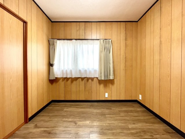 温かみや落ち着きのあるお部屋です♪